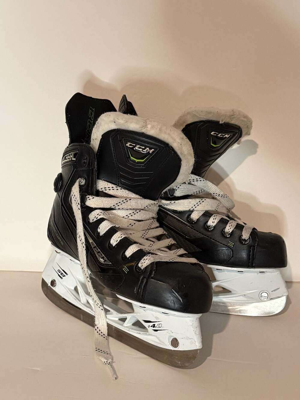 Youth Ice Hockey Skates
